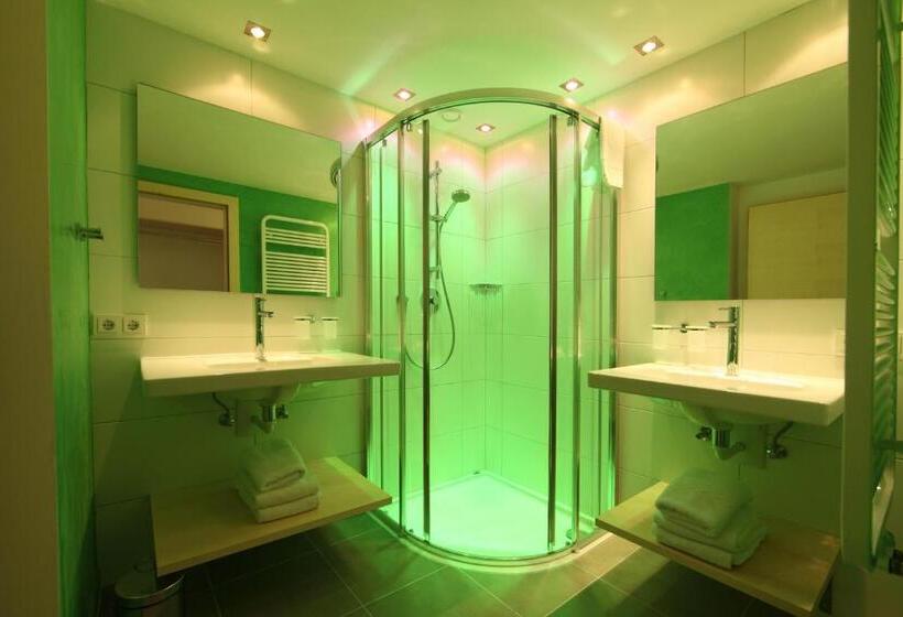 带2个卧室的公寓, Die Dorfvilla