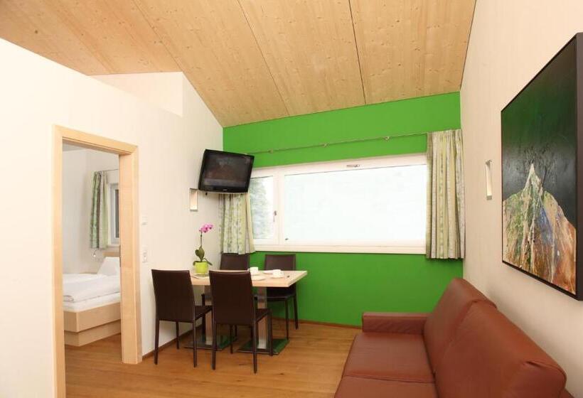 带2个卧室的公寓, Die Dorfvilla