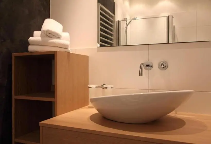 Standard Kolmen Hengen Huone, Die Dorfvilla   Includes Tauern Spa Kaprun Wellness Access 13 Km Away