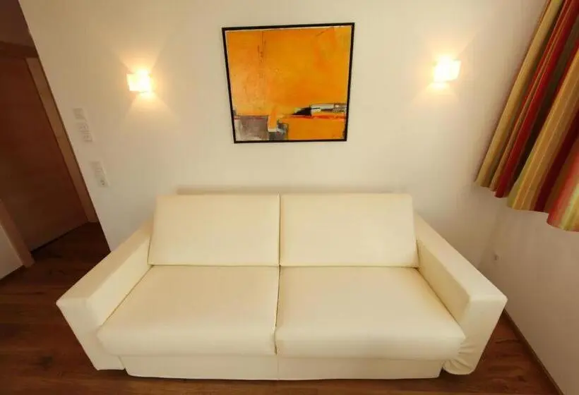 Huoneisto 1 Makuuhuone, Die Dorfvilla   Includes Tauern Spa Kaprun Wellness Access 13 Km Away
