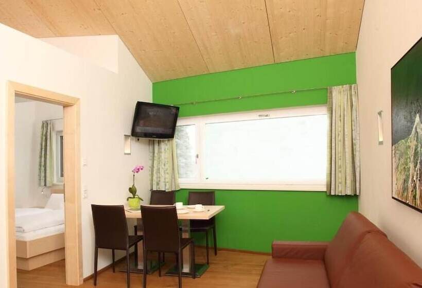 带2个卧室的公寓, Die Dorfvilla