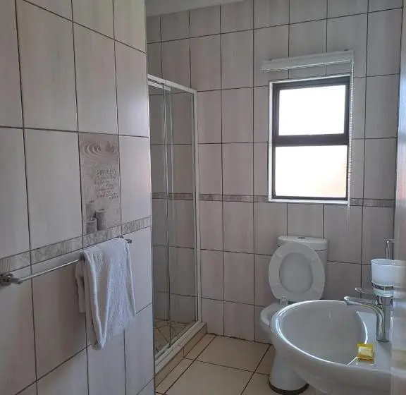 اتاق لوکس با تخت بزرگ, Ecotel Or Tambo Airport