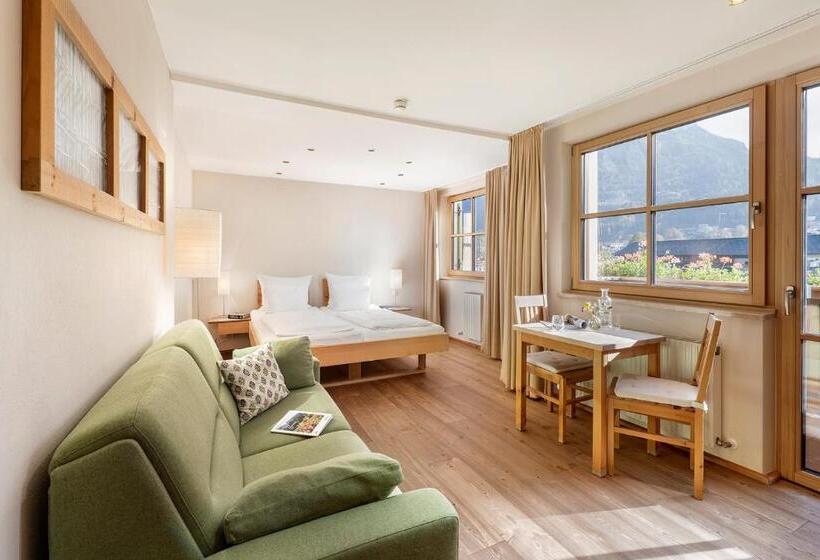 Comfort room with balcony, Gästehaus Bramböck