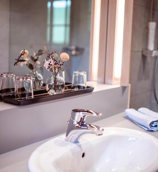Comfort room with balcony, Gästehaus Bramböck