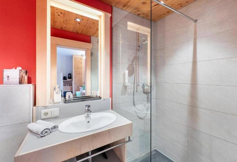 Номер Стандарт с Балконом, Gästehaus Bramböck