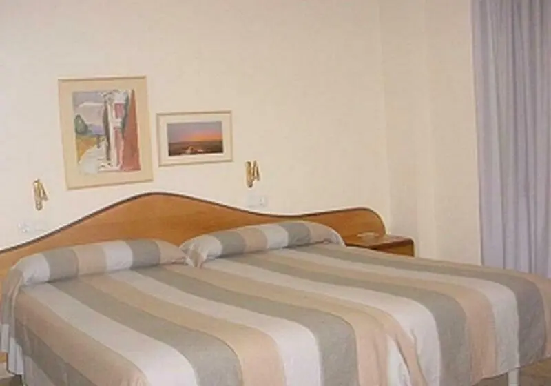スタンダードルーム, Hostal La Barretina