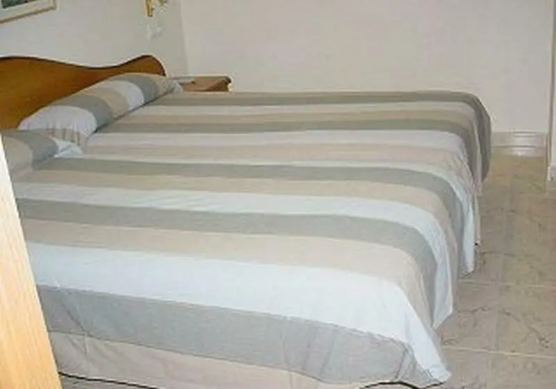 スタンダードルーム, Hostal La Barretina