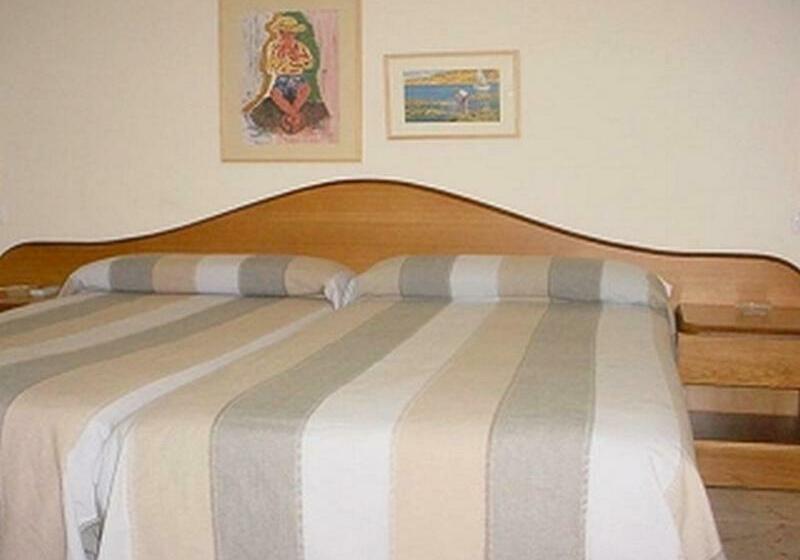 اتاق استاندارد, Hostal La Barretina