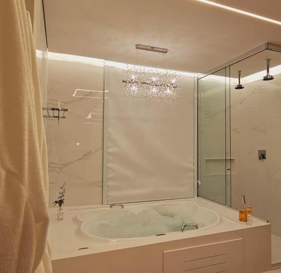 자쿠지 스위트, Pousada Pinhão E Poesia