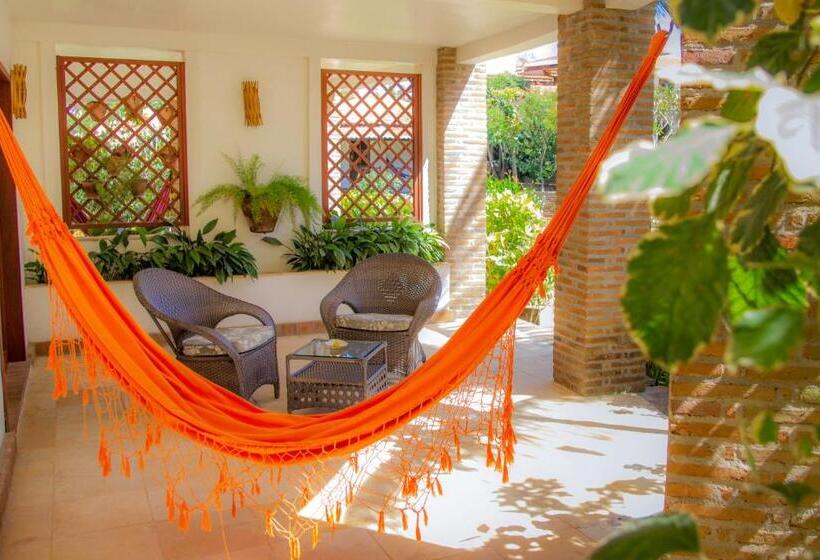 Jakuzili Süit, Espaço Nova Era Pousada