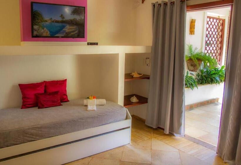 Jakuzili Süit, Espaço Nova Era Pousada