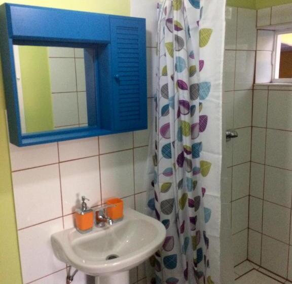 اتاق استاندارد چهار تخته, Hostal Maison De La Mer