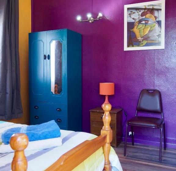 اتاق استاندارد یک نفره, Hostal Maison De La Mer