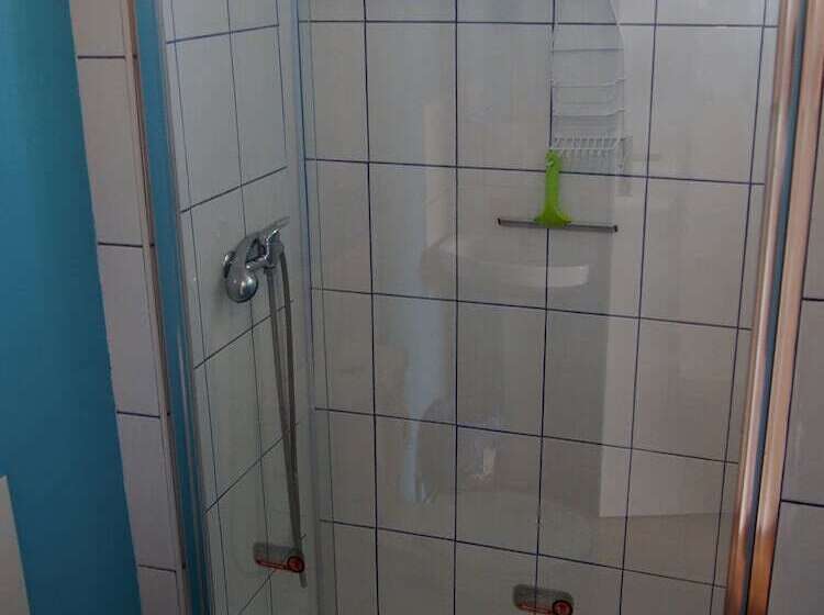 اتاق استاندارد یک نفره, Hostal Maison De La Mer