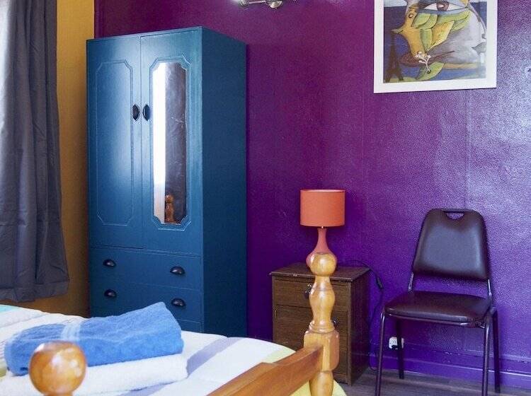 اتاق استاندارد یک نفره, Hostal Maison De La Mer