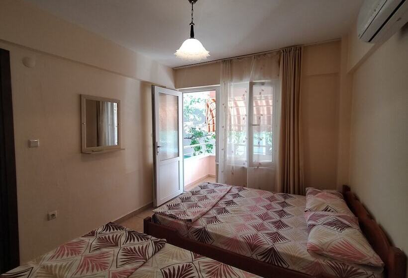 Четырехместный Номер Стандарт, Berk Apart