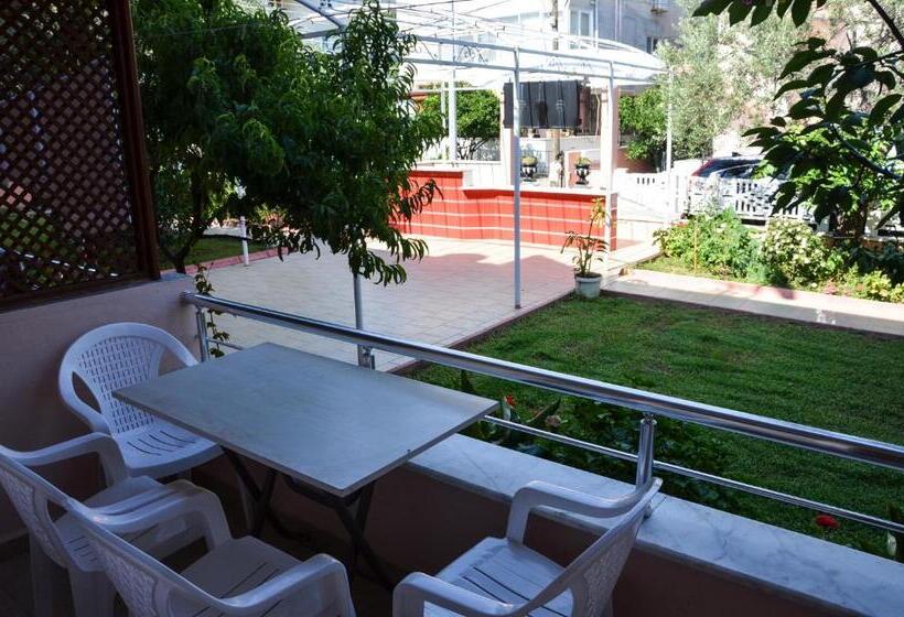 Четырехместный Номер Стандарт, Berk Apart