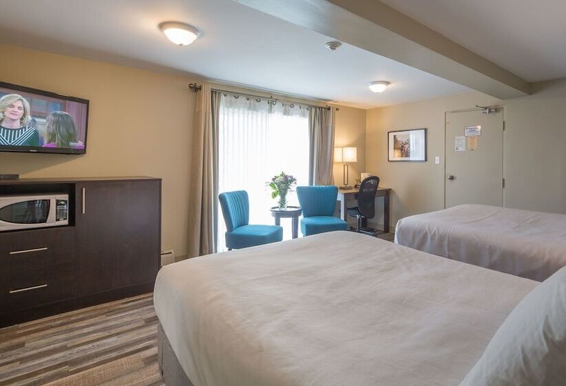 带2个双人床的标准工作室, Kent Inn
