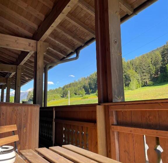 标准工作室, Gruberwirt Apartments