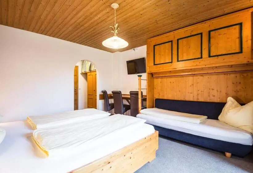 اتاق استاندارد سه نفره, Haus Alpenland