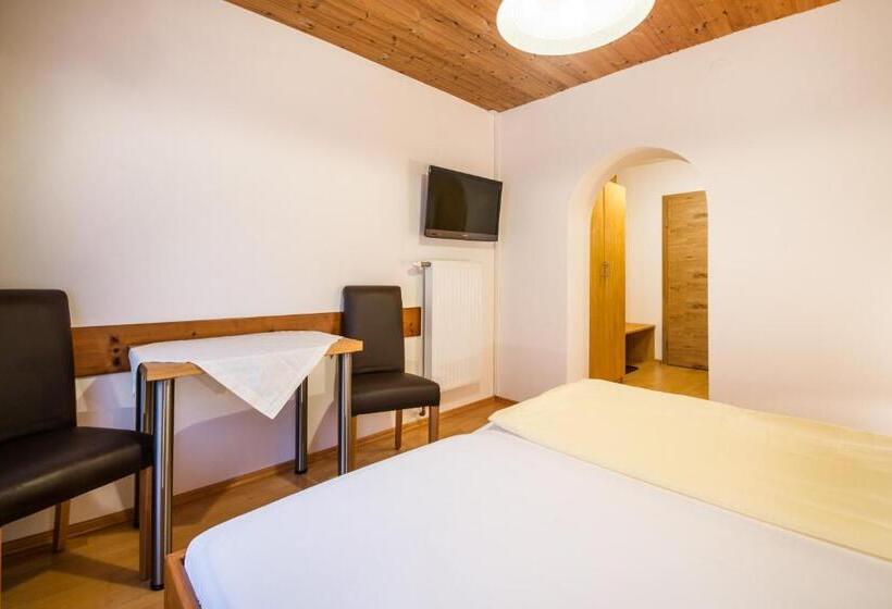 اتاق استاندارد یک نفره, Haus Alpenland