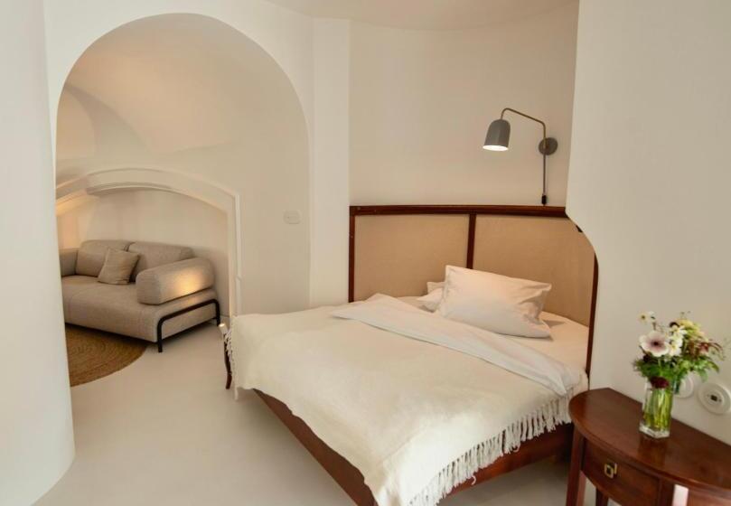 חדר סטודיו סטנדרד, Kaple Svaté Markéty