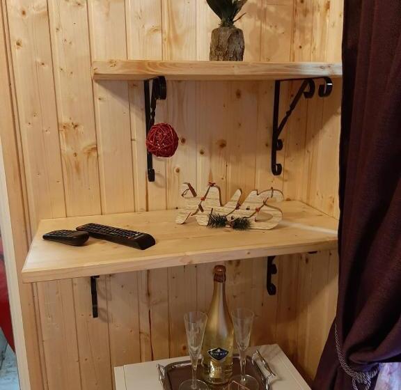 Номер Deluxe, Pensiunea La Cristina