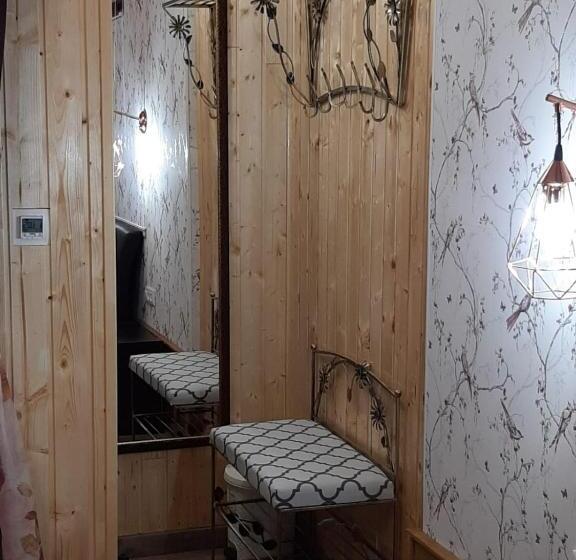 Номер Deluxe, Pensiunea La Cristina