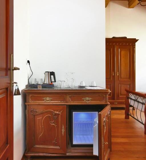 اتاق استاندارد, Royal Pension