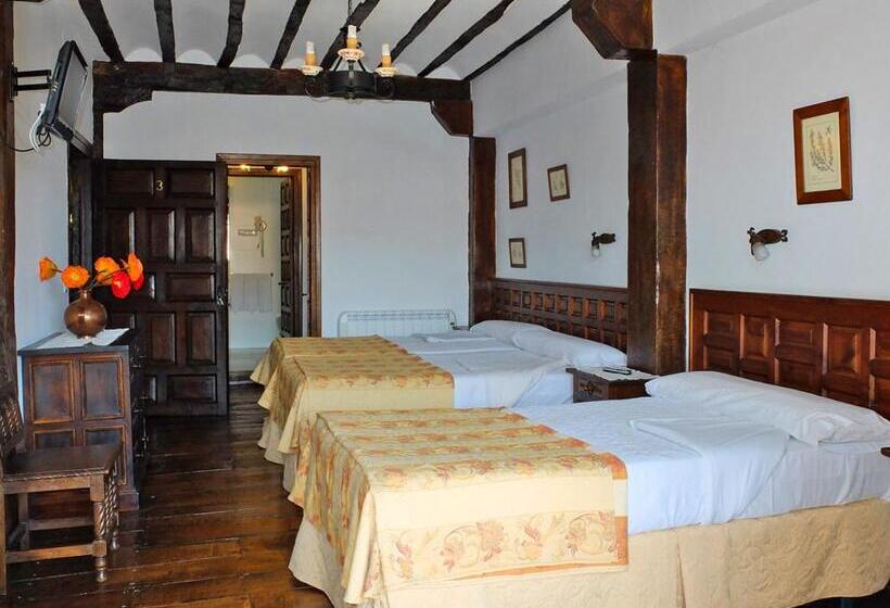 标准三人间, Posada Ansorena