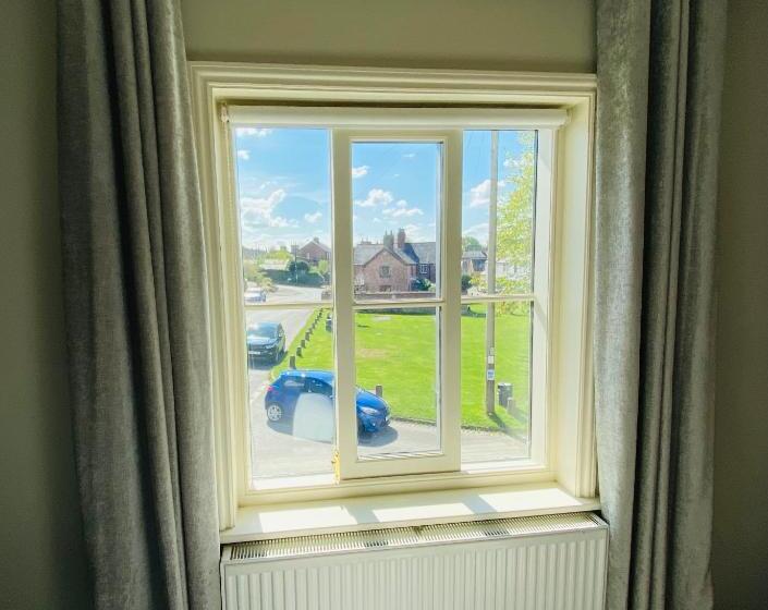 جناح سوبيريور, The Star Inn 1744