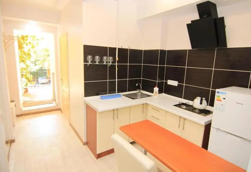 استودیوی استاندارد, Apart Hotel On Preobrajenskaya 24