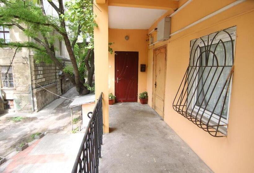 استودیوی استاندارد, Apart Hotel On Preobrajenskaya 24