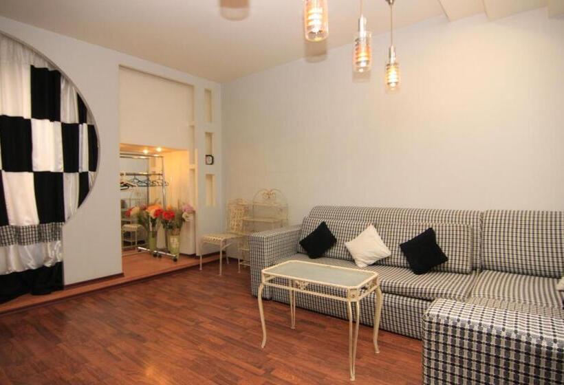 استودیوی استاندارد, Apart Hotel On Preobrajenskaya 24