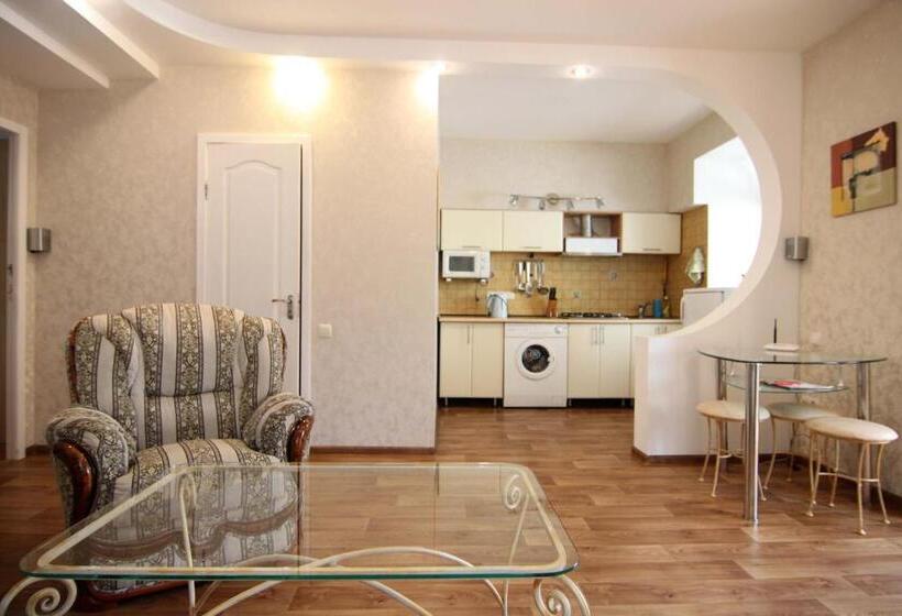 آپارتمان 2 خوابه, Apart Hotel On Preobrajenskaya 24