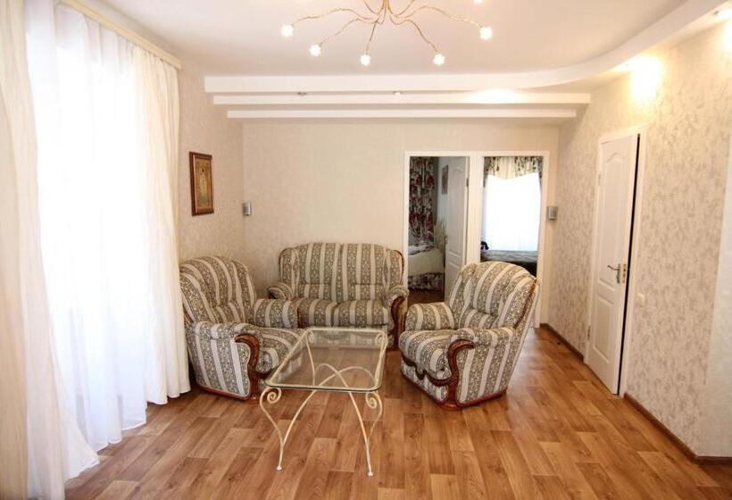 آپارتمان 2 خوابه, Apart Hotel On Preobrajenskaya 24