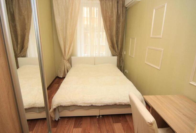 اتاق خانوادگی, Apart Hotel On Preobrajenskaya 24