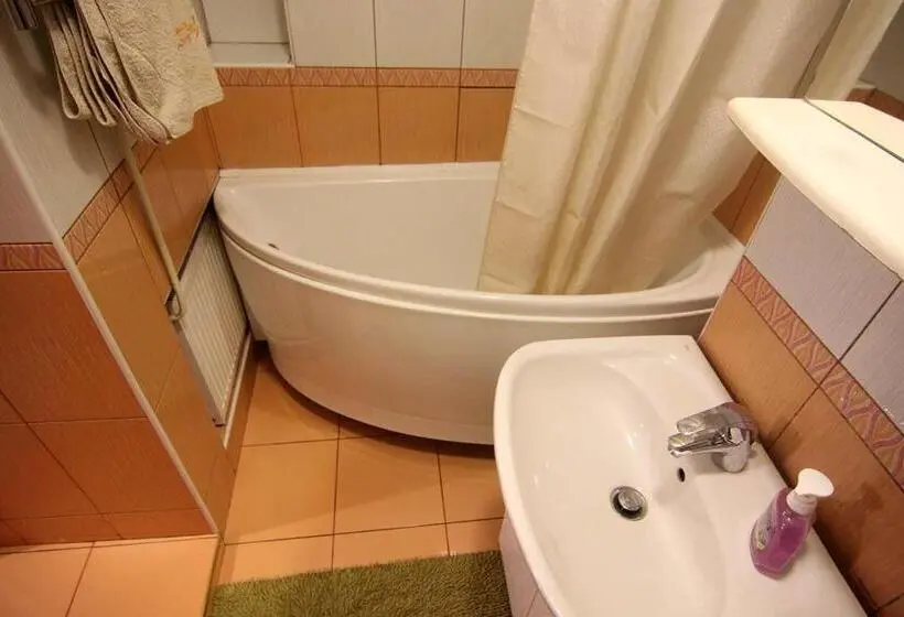 آپارتمان 1 خوابه با بالکن, Apart Hotel On Preobrajenskaya 24