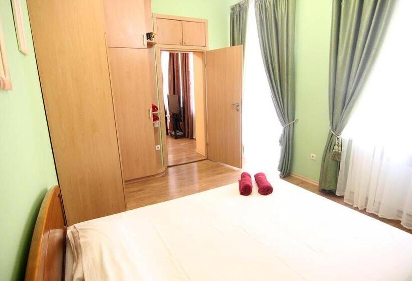 آپارتمان 1 خوابه با بالکن, Apart Hotel On Preobrajenskaya 24