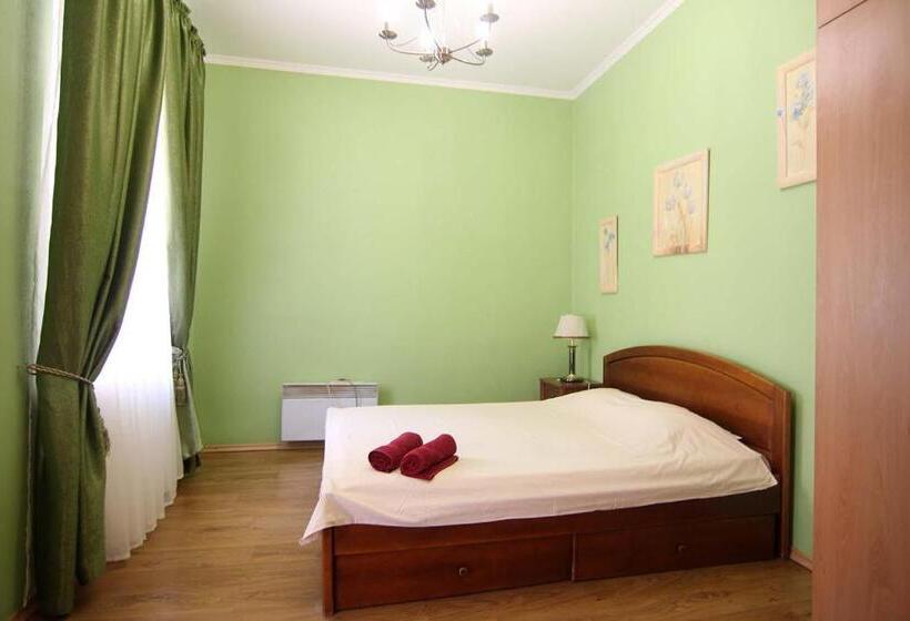 آپارتمان 1 خوابه با بالکن, Apart Hotel On Preobrajenskaya 24