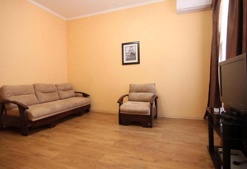 آپارتمان 1 خوابه با بالکن, Apart Hotel On Preobrajenskaya 24