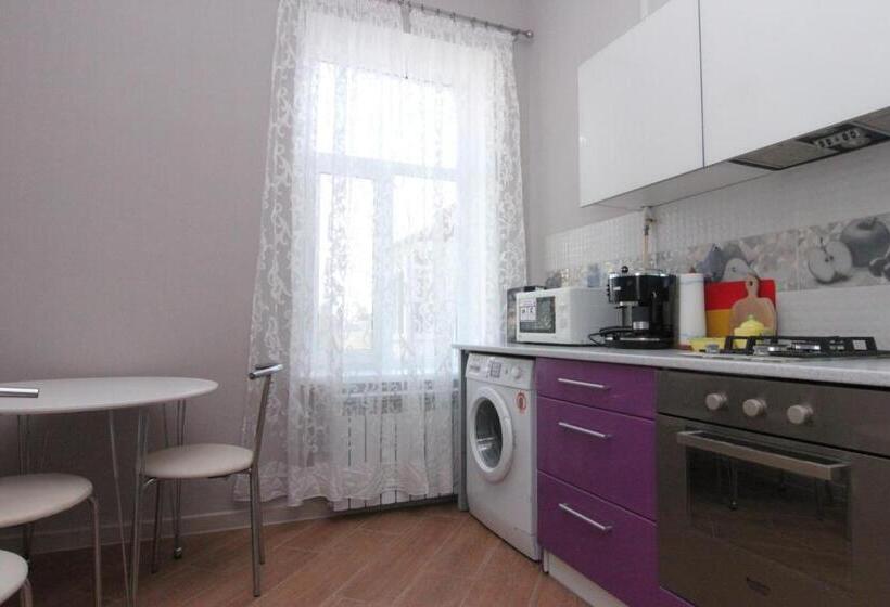 سوییت خانوادگی, Apart Hotel On Preobrajenskaya 24