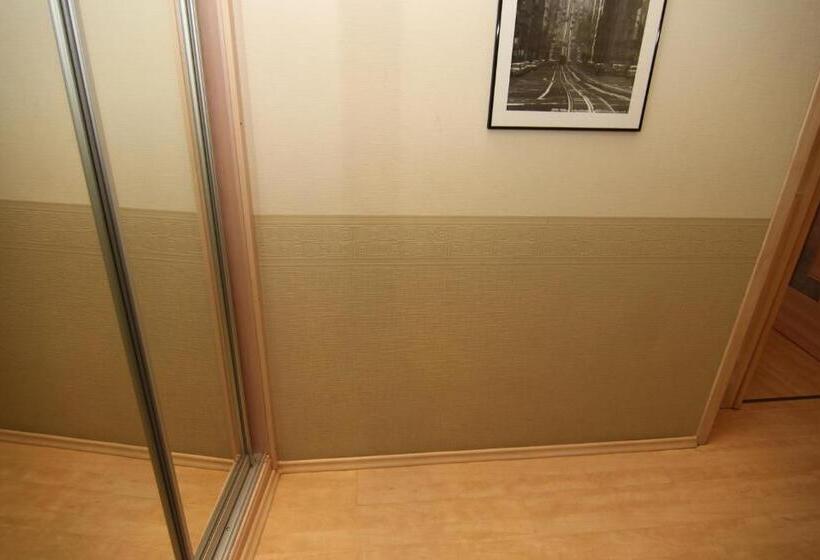 اتاق خانوادگی با چشم‌انداز دریا, Apart Hotel On Preobrajenskaya 24