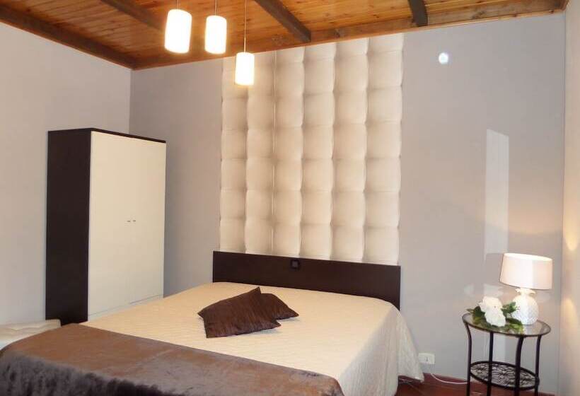 חדר קלאסי, La Locanna