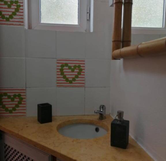 침실 1개 주택, Amor De Crianca