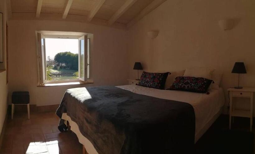 침실 2개 주택, Amor De Crianca