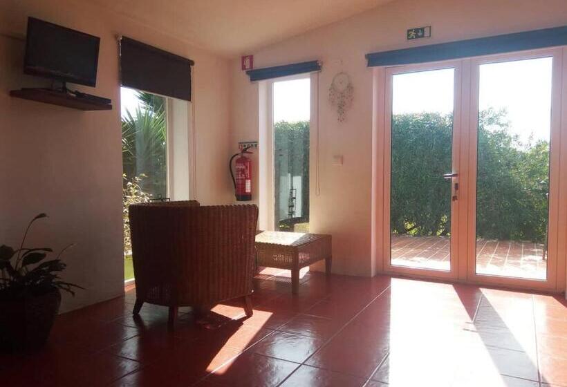 침실 1개 주택, Amor De Crianca