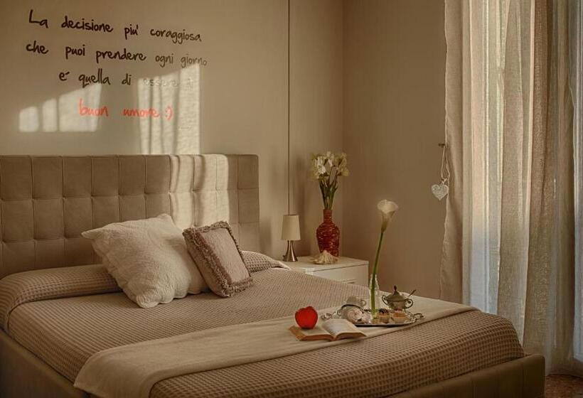 غرفة قياسية مزوَّدة بتراس, B&b L'arca Di Noè