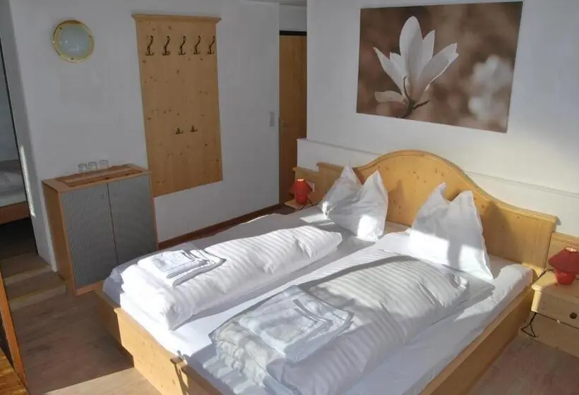 اتاق استاندارد سه نفره, Gästehaus Pernull
