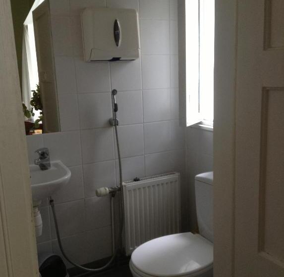 اتاق استاندارد با سرویس بهداشتی مشترک, Kastani Home Accommodation